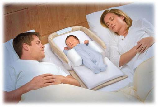 خوابیدن کودک در کنار پدر و مادر