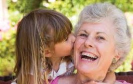 سپردن کودکان به مادربزرگ ها و پدربزرگ ها؛ خوب یا بد؟