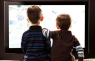 تماشای تلویزیون را برای کودکان محدود کنید