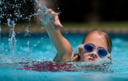 تاثیر شنا درسلامت کودکان